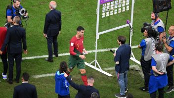 Ronaldo first down tunnel as Portugal teammates celebrate emphatic World Cup win